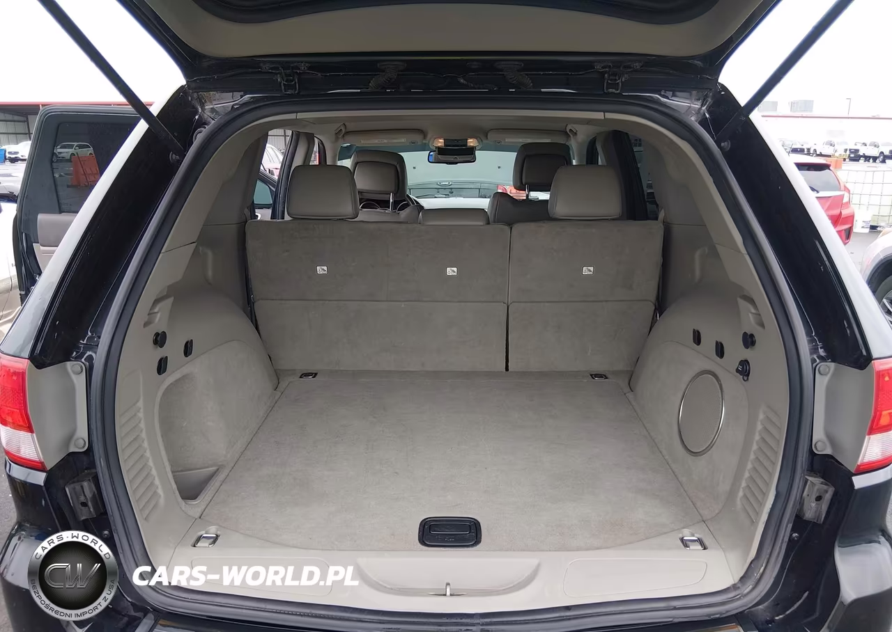2013 Jeep Grand Cherokee Laredo VIN:1C4RJFAG4DC581039 - 17