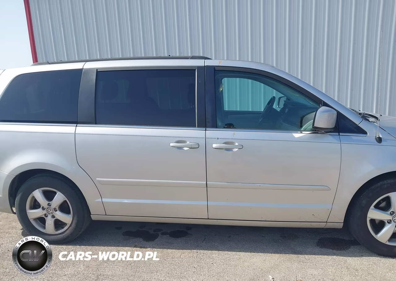 2011 Volkswagen Routan Se VIN:2V4RW3DG6BR739855 - 13