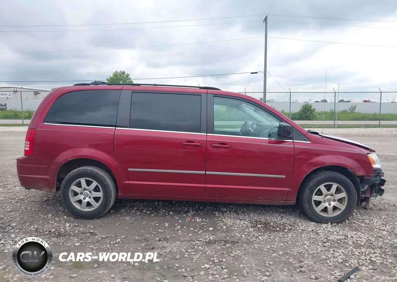 2010 Chrysler Town & Country Touring VIN:2A4RR5D1XAR324054 - 14