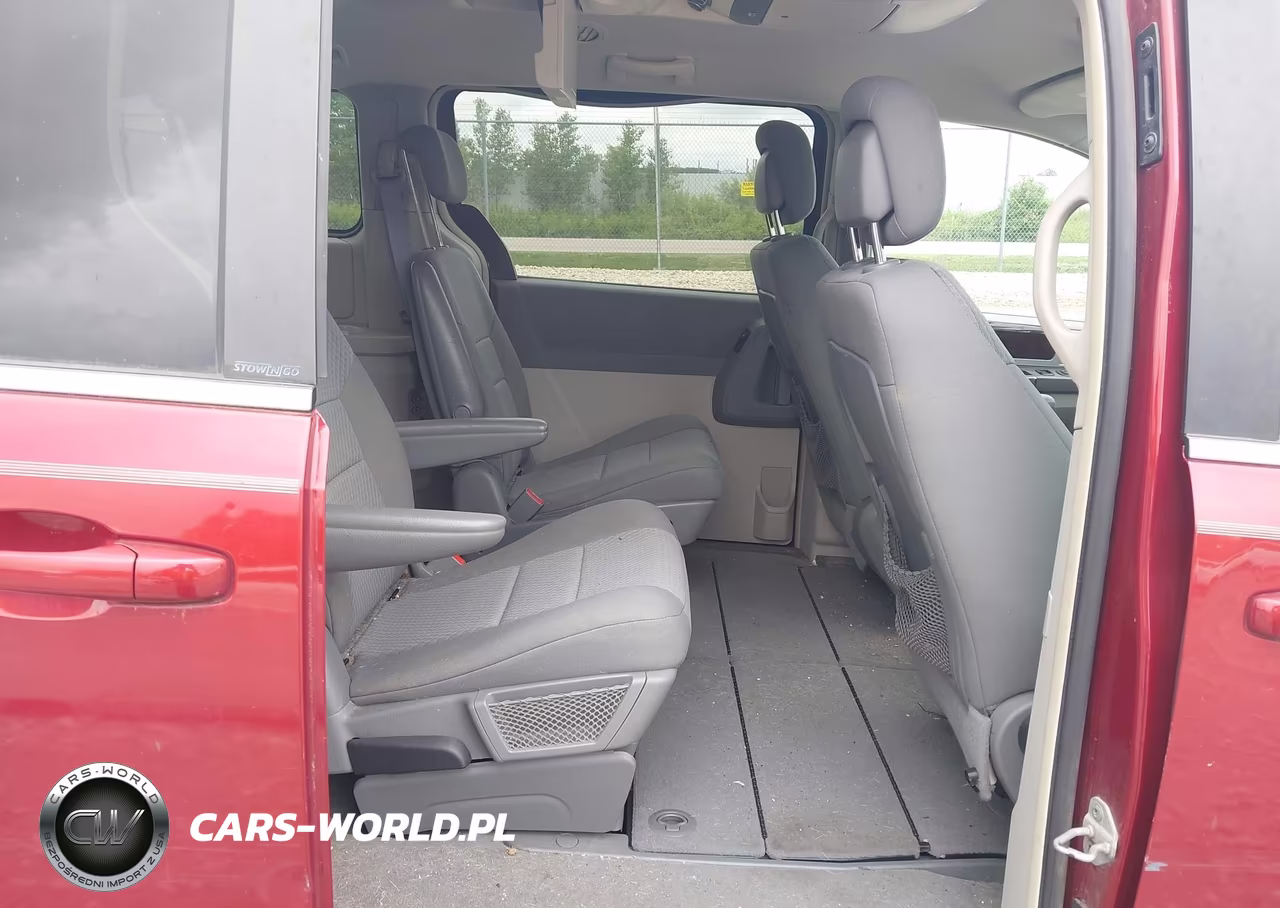 2010 Chrysler Town & Country Touring VIN:2A4RR5D1XAR324054 - 8