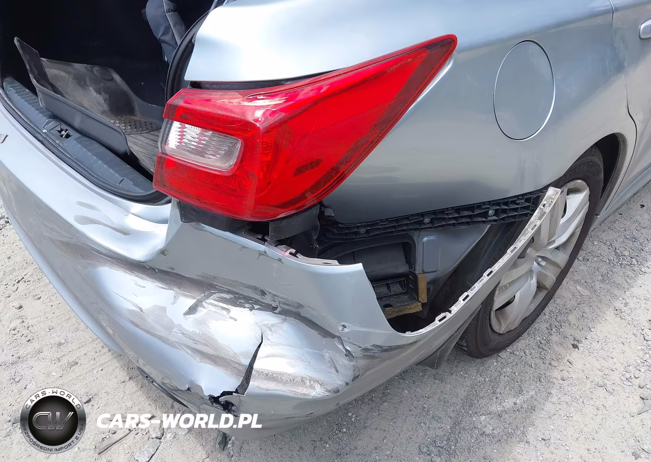 2015 Subaru Legacy 2.5I VIN:4S3BNAA6XF3017981 - 6