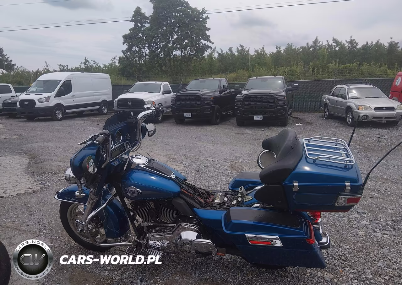 2006 Harley-Davidson Flhtcui VIN:1HD1FCW166Y630411 - 13