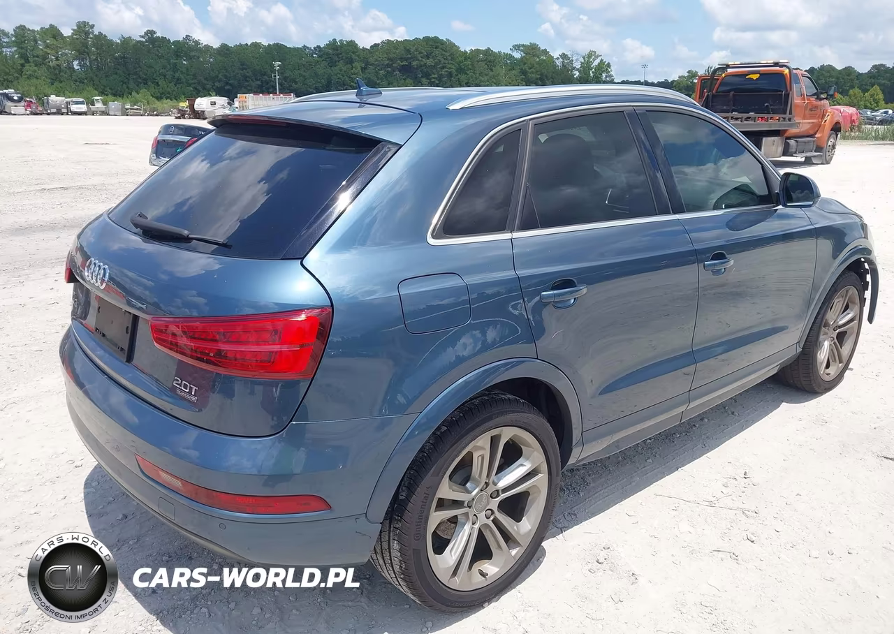 2017 Audi Q3 2.0T Premium VIN:WA1JCCFS8HR009343 - 4