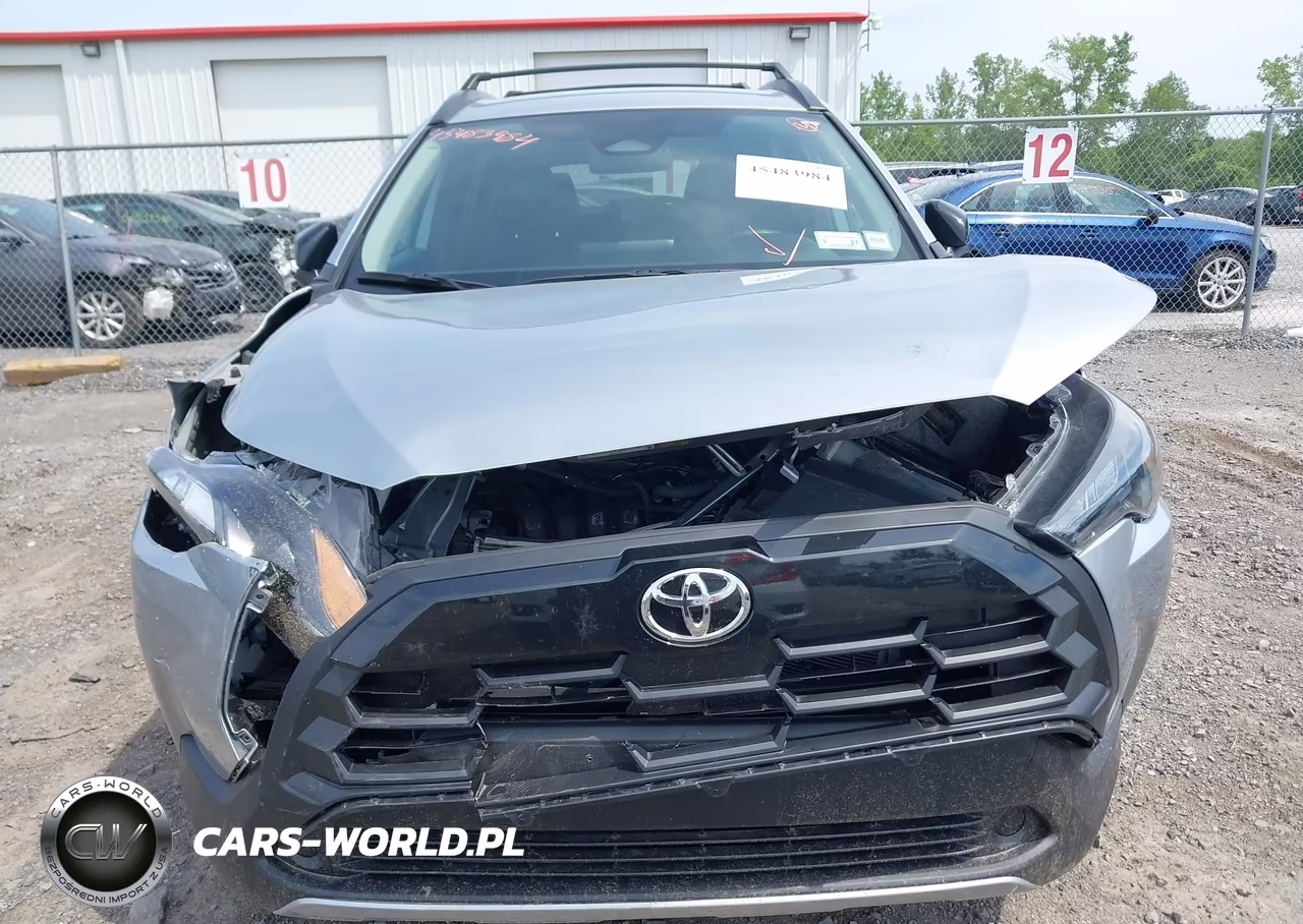 2026 Toyota Corolla Cross Le VIN:7MUCAABG8TV148270 - 6