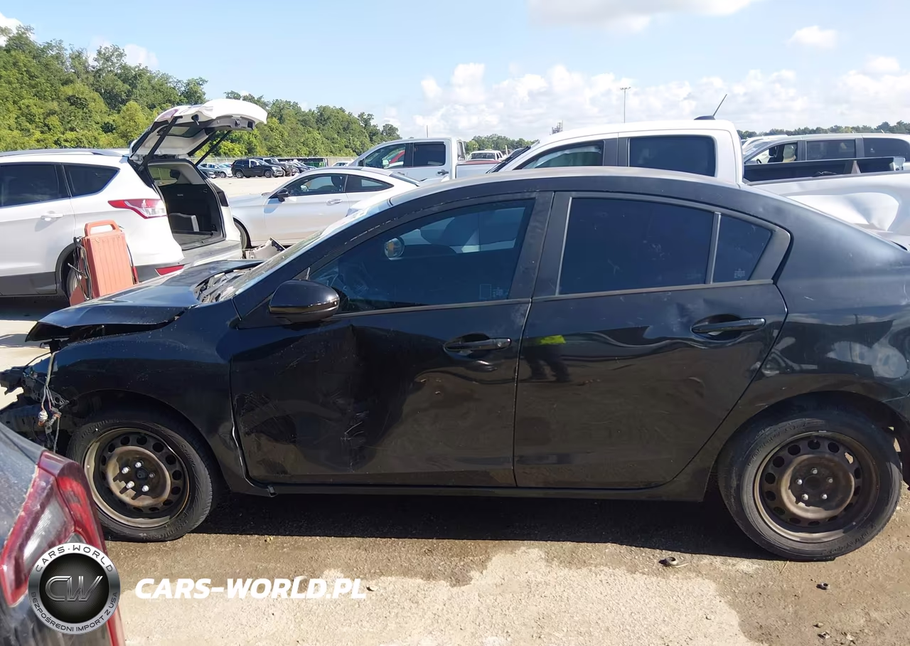 2011 Mazda Mazda3 I Sport VIN:JM1BL1UG6B1381394 - 15