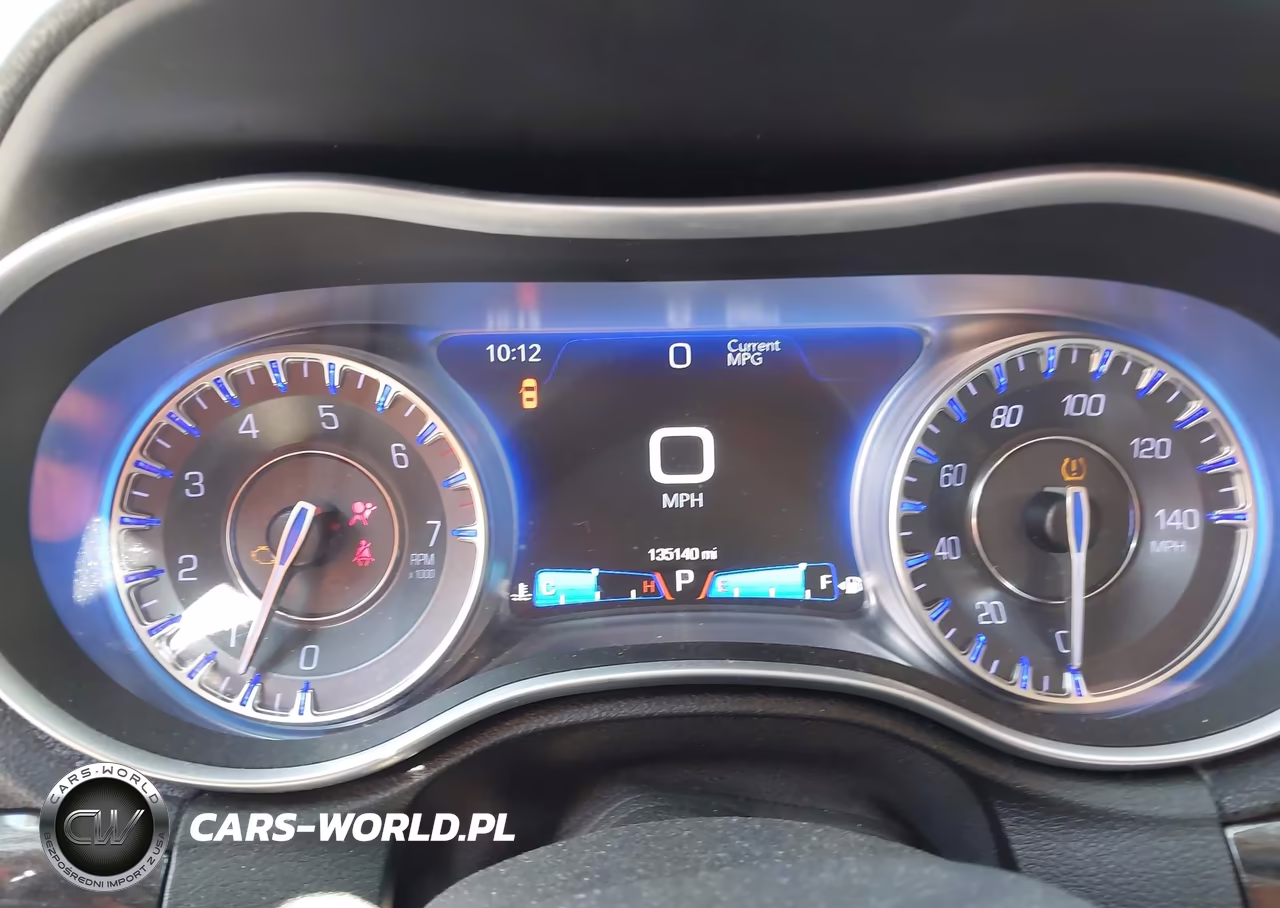 2015 Chrysler 300 Limited VIN:2C3CCAAG6FH818475 - 7