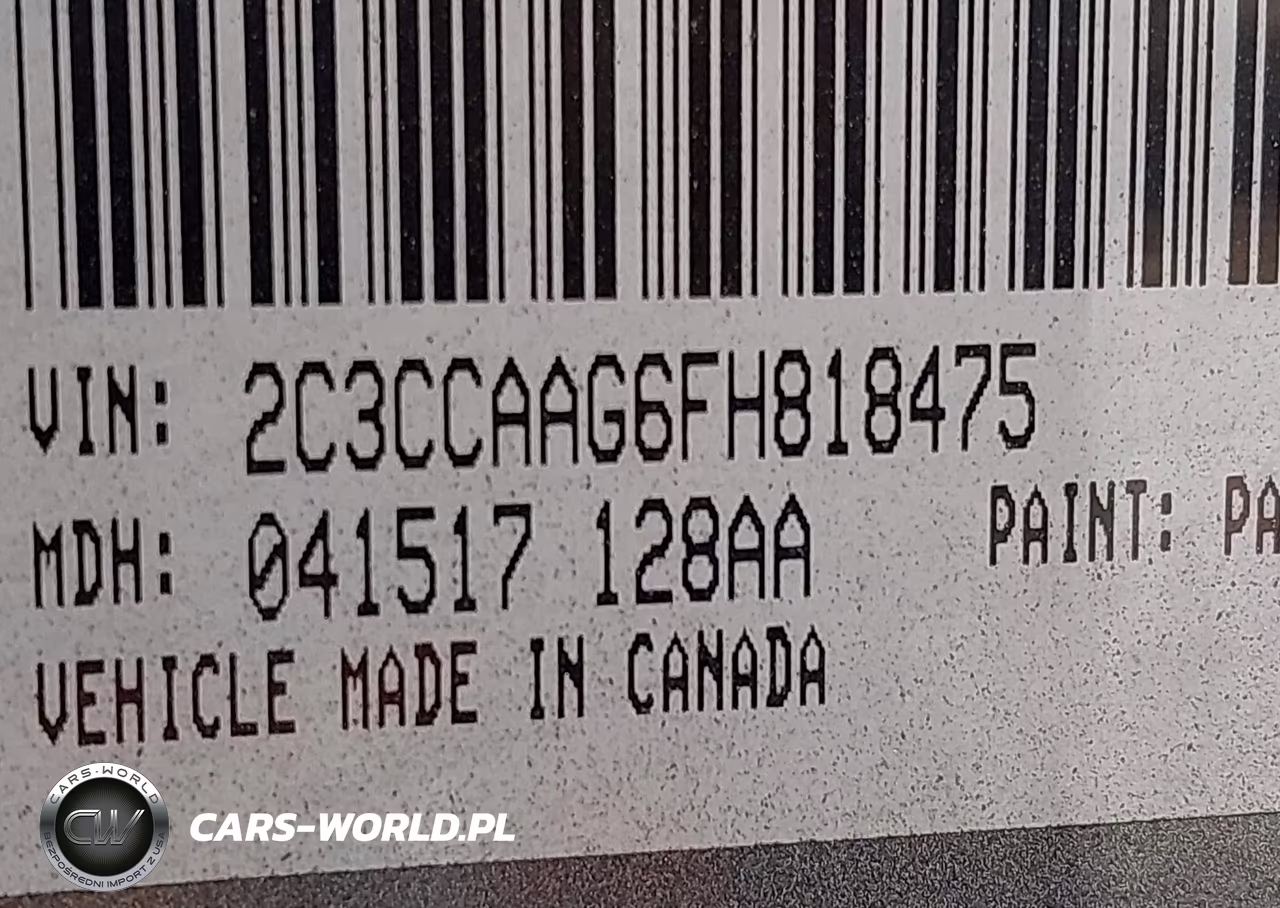 2015 Chrysler 300 Limited VIN:2C3CCAAG6FH818475 - 9