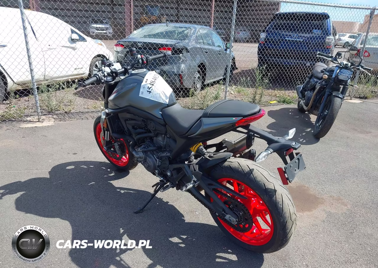 2022 Ducati Monster VIN:ZDMMAMDT2NB006313 - 3