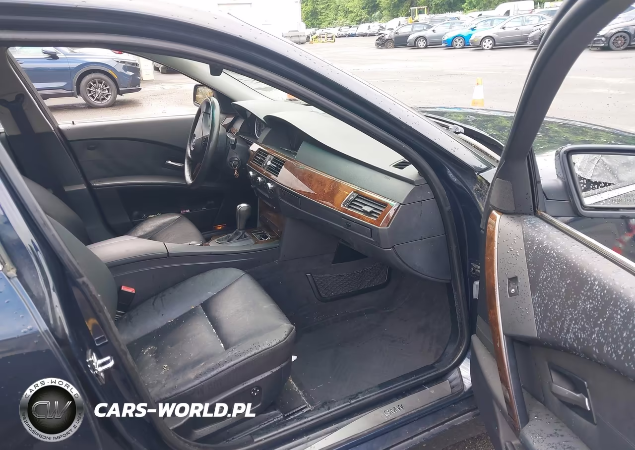 2007 BMW 525Xi VIN:WBANF33547CW70881 - 5