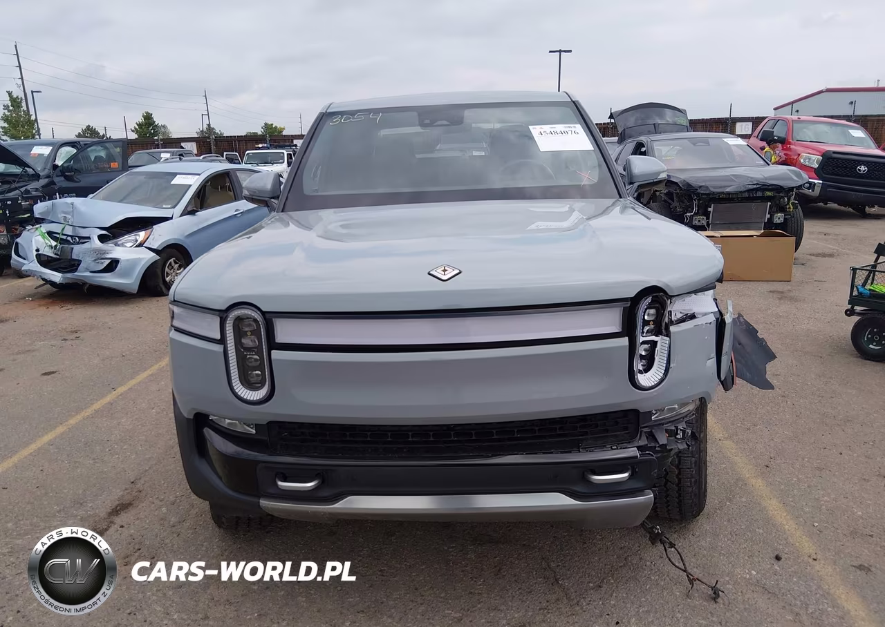 2022 Rivian R1T Adventure VIN:7FCTGAAA5NN009948 - 13