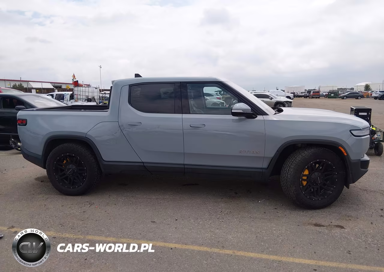 2022 Rivian R1T Adventure VIN:7FCTGAAA5NN009948 - 14
