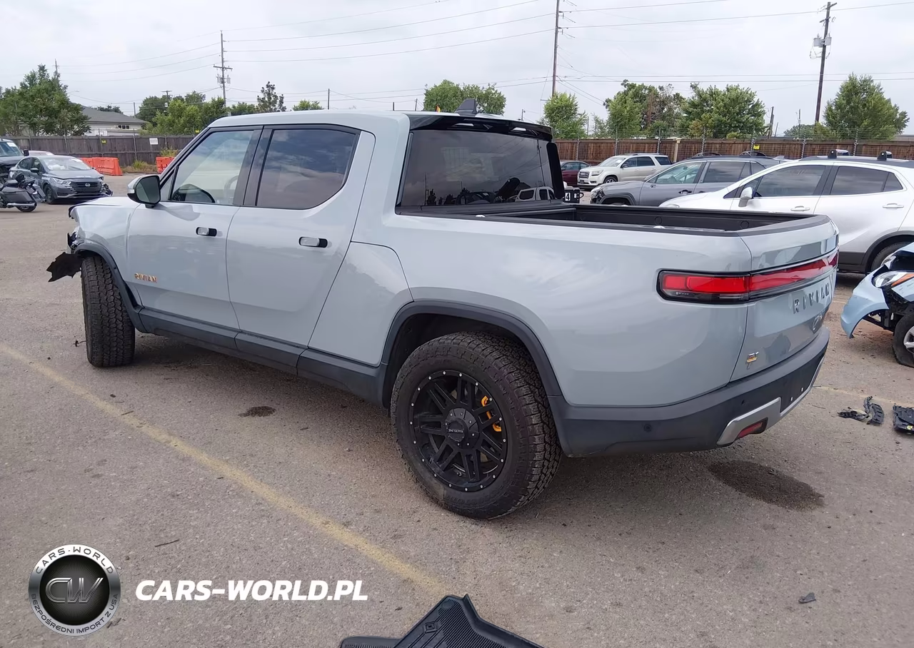 2022 Rivian R1T Adventure VIN:7FCTGAAA5NN009948 - 3