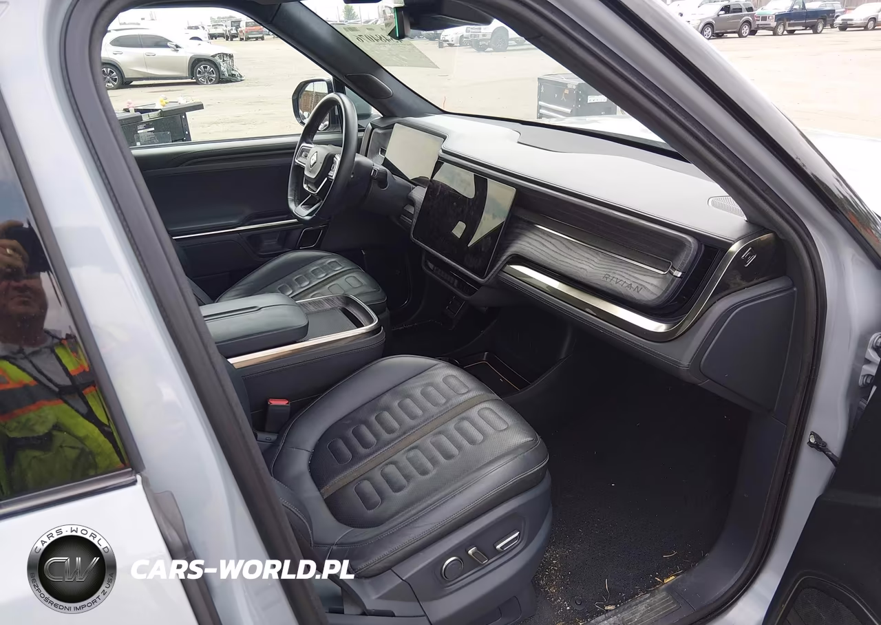 2022 Rivian R1T Adventure VIN:7FCTGAAA5NN009948 - 5