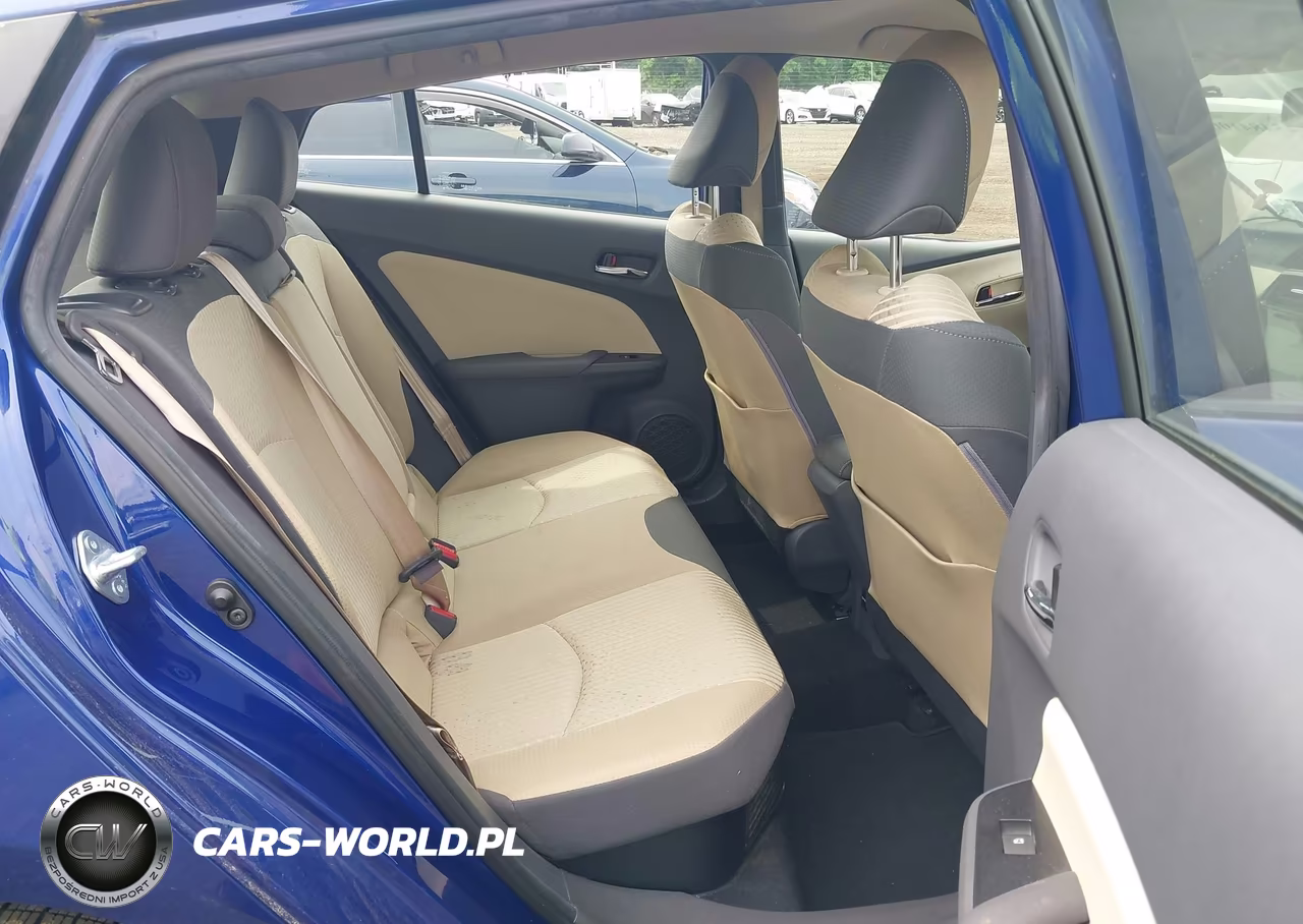 2016 Toyota Prius Two VIN:JTDKBRFU8G3519999 - 8