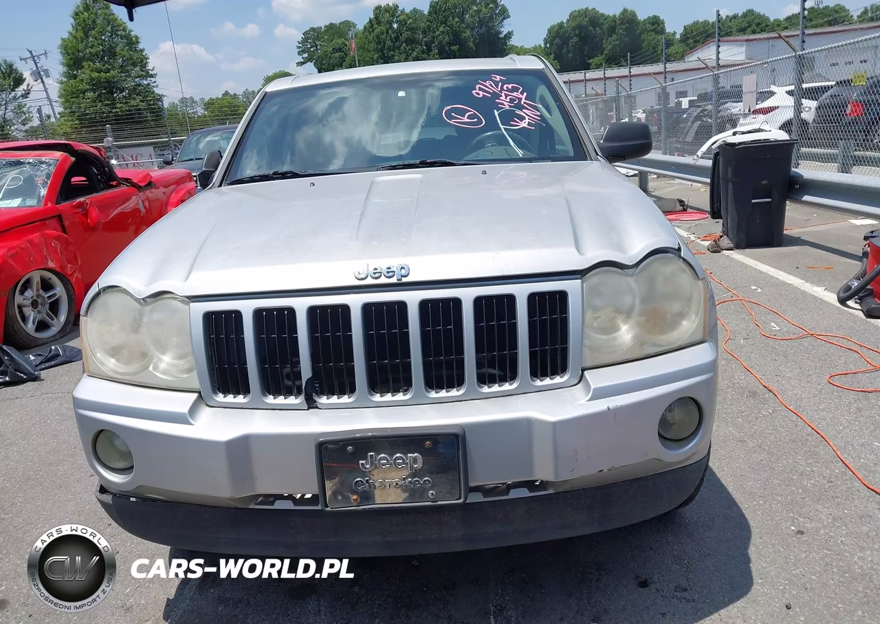 2007 Jeep Grand Cherokee Laredo VIN:1J8GR48K47C664563 - 12