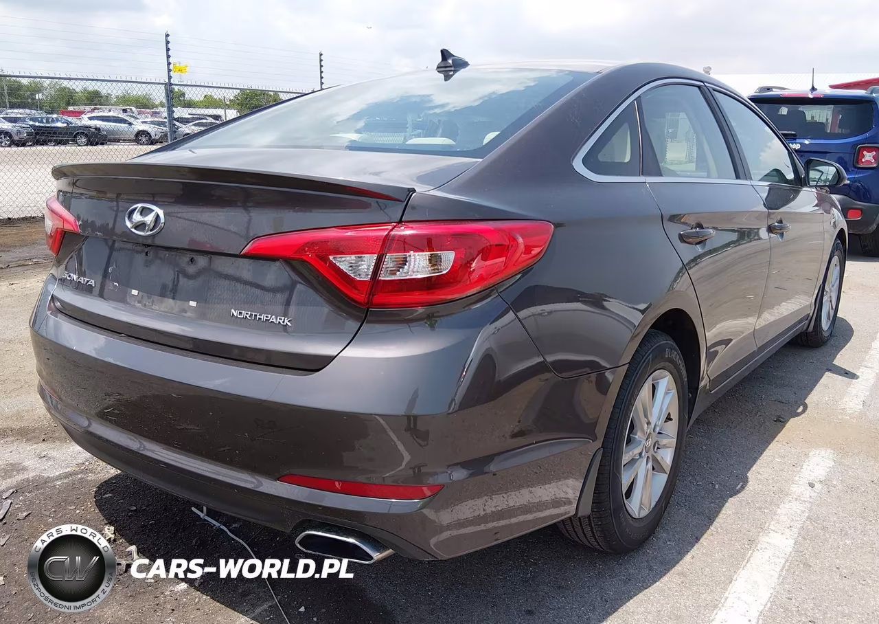 2016 Hyundai Sonata Se VIN:5NPE24AF6GH298853 - 4