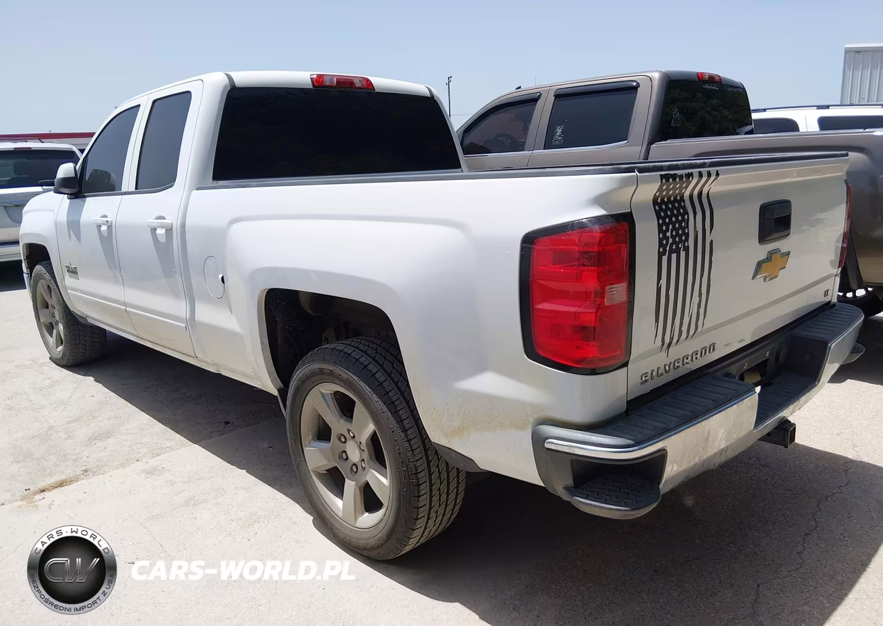 2015 Chevrolet Silverado 1500 1Lt VIN:1GCRCREH3FZ239970 - 3