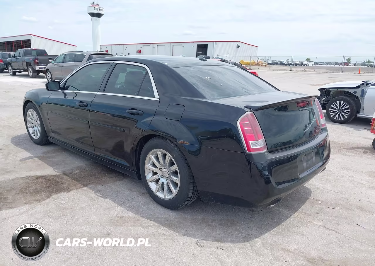 2012 Chrysler 300 Limited VIN:2C3CCACG8CH283500 - 3