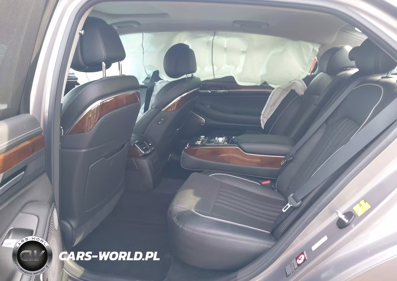 2018 Genesis G90 3.3T Premium VIN:KMHG34JA5JU046773 - 8