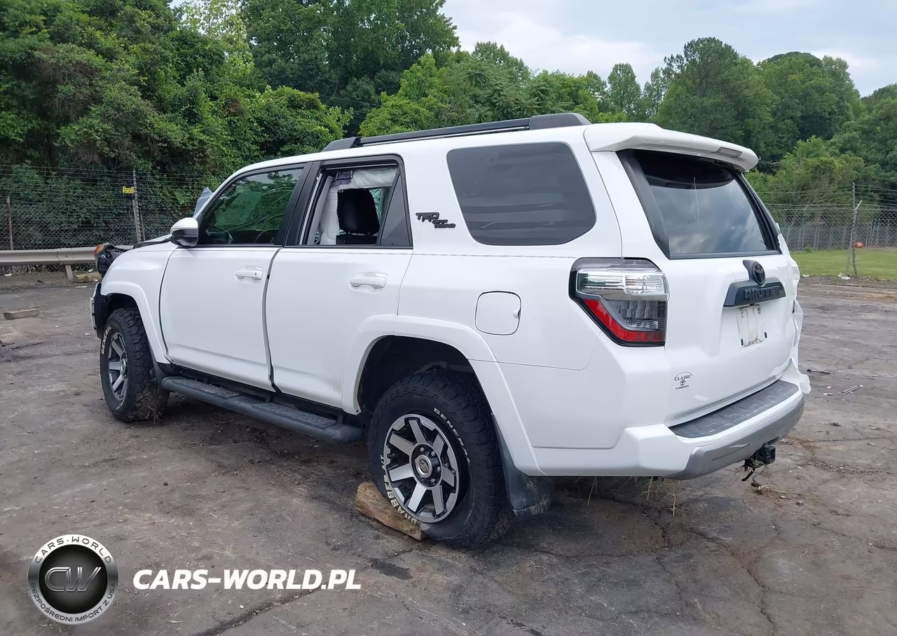 2020 Toyota 4Runner Trd Off Road VIN:JTEBU5JRXL5810696 - 3