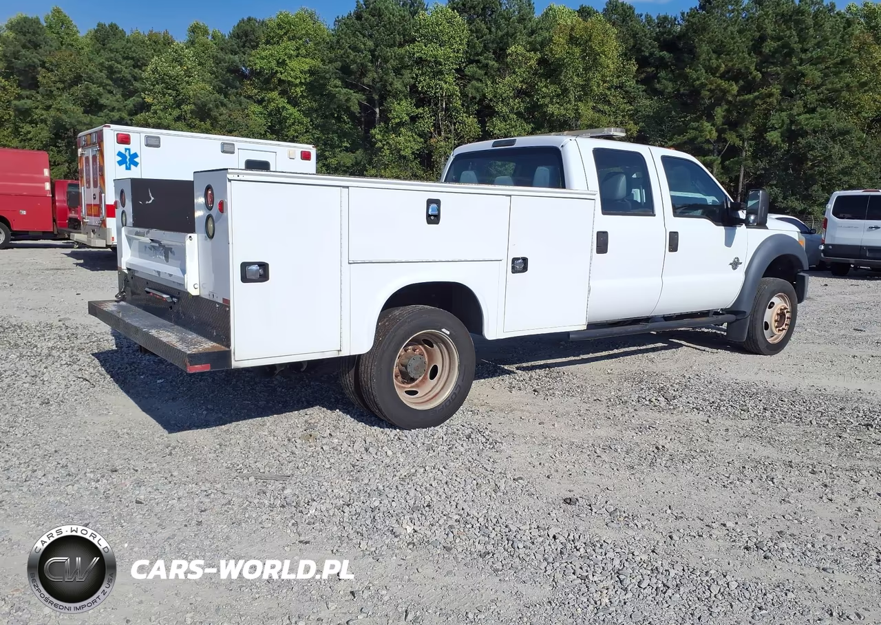 2015 Ford F-450 Chassis Lariat-Xl-Xlt VIN:1FD9W4HT6FEB56613 - 4