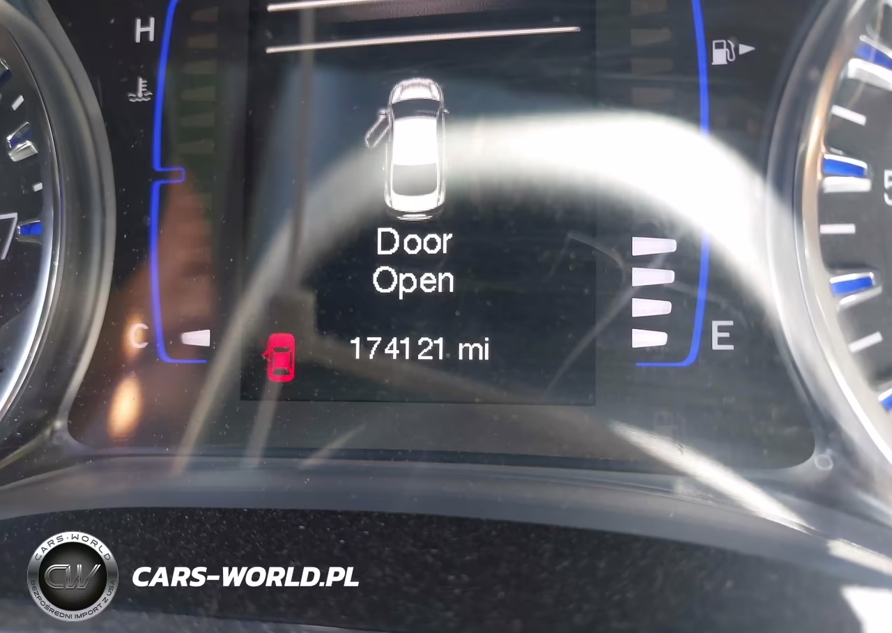 2015 Chrysler 200 Limited VIN:1C3CCCAB9FN681345 - 15