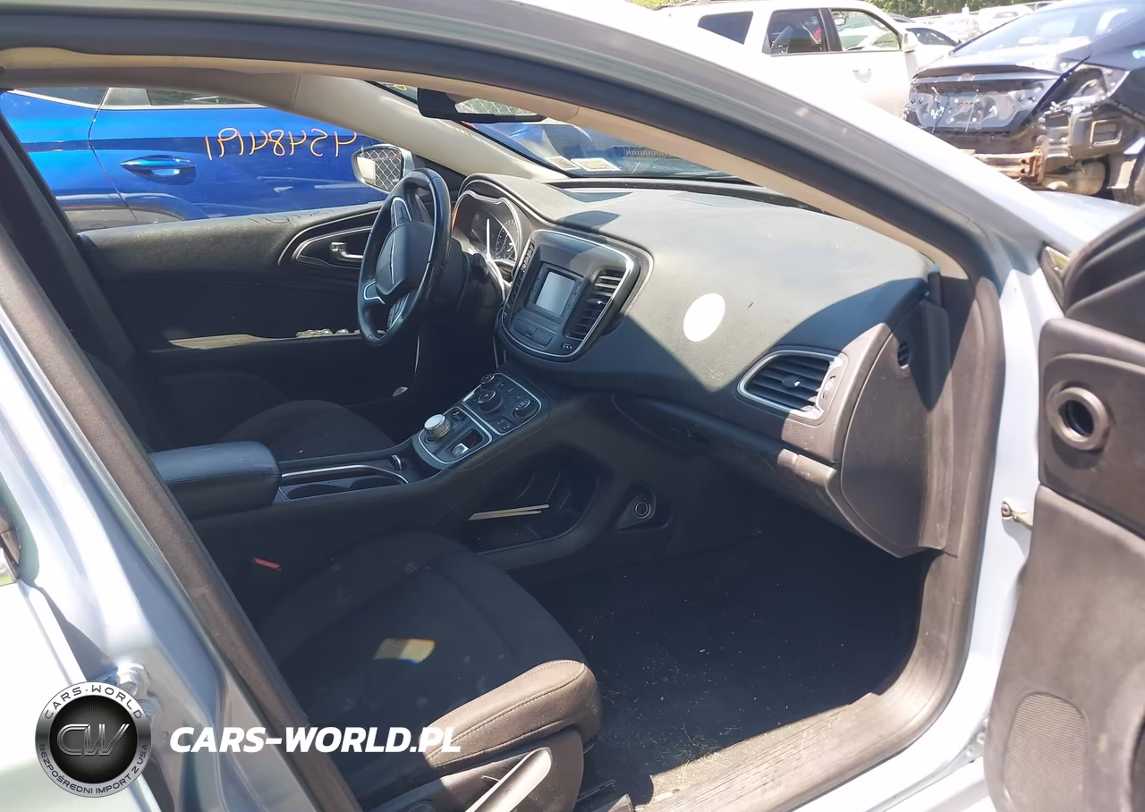 2015 Chrysler 200 Limited VIN:1C3CCCAB9FN681345 - 5