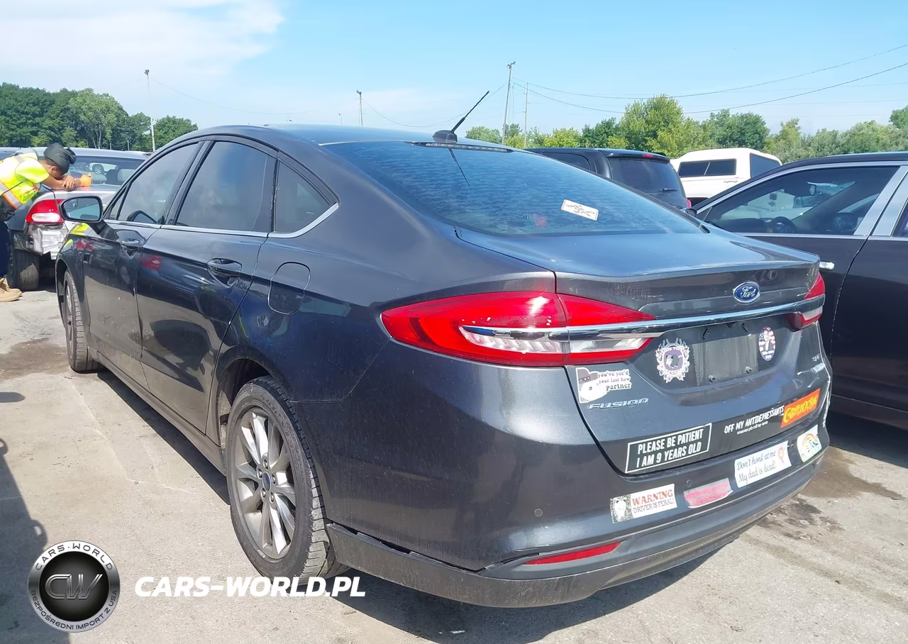 2017 Ford Fusion Se VIN:3FA6P0HD5HR244595 - 3