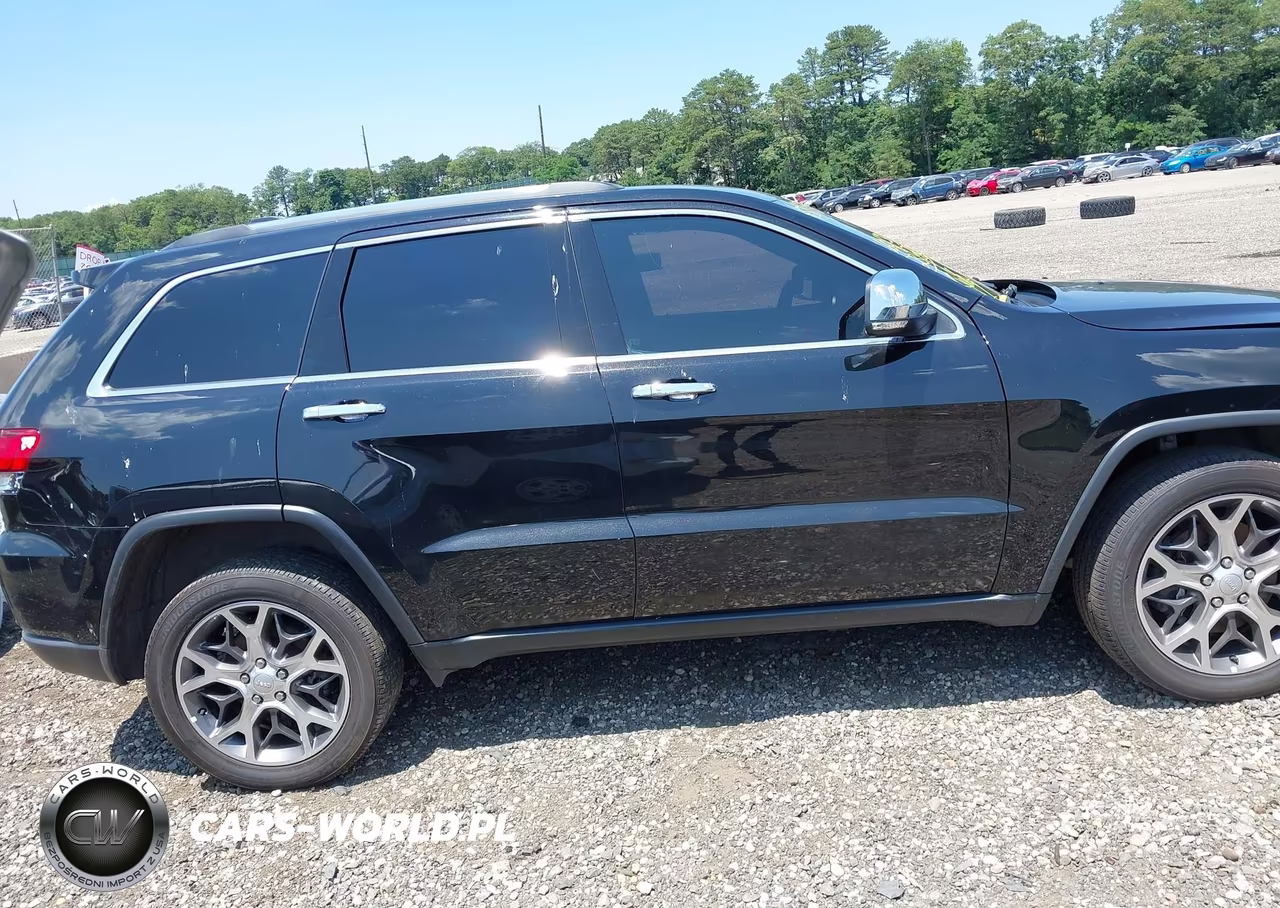 2021 Jeep Grand Cherokee Limited 4X4 VIN:1C4RJFBT2MC789867 - 13