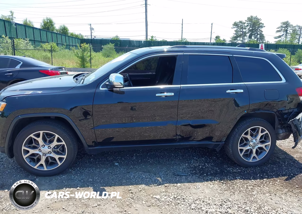 2021 Jeep Grand Cherokee Limited 4X4 VIN:1C4RJFBT2MC789867 - 14