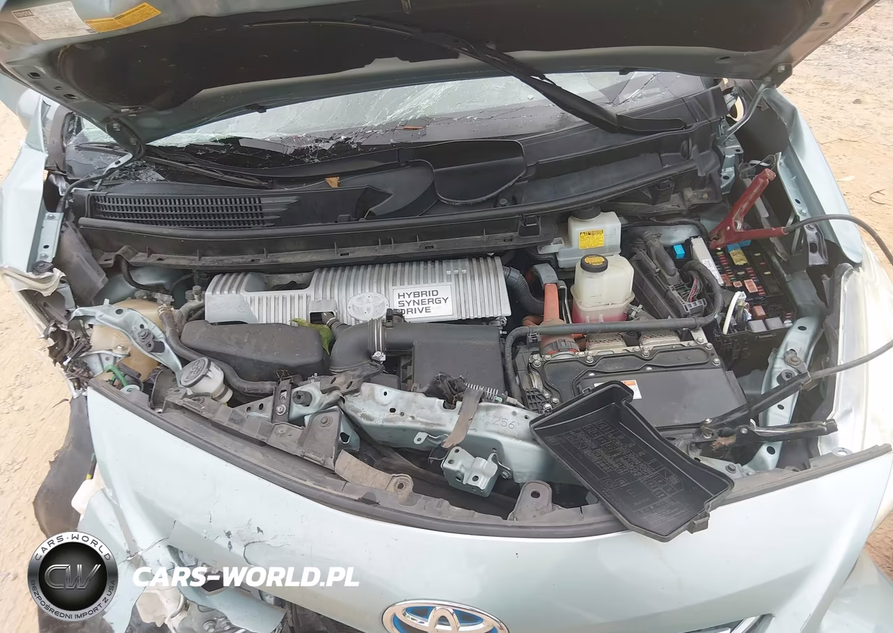 2013 Toyota Prius V Three VIN:JTDZN3EUXD3273747 - 10
