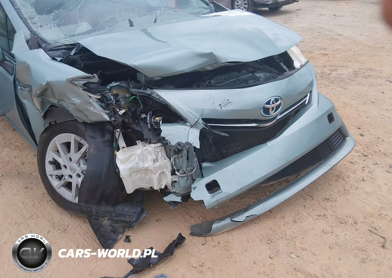 2013 Toyota Prius V Three VIN:JTDZN3EUXD3273747 - 17
