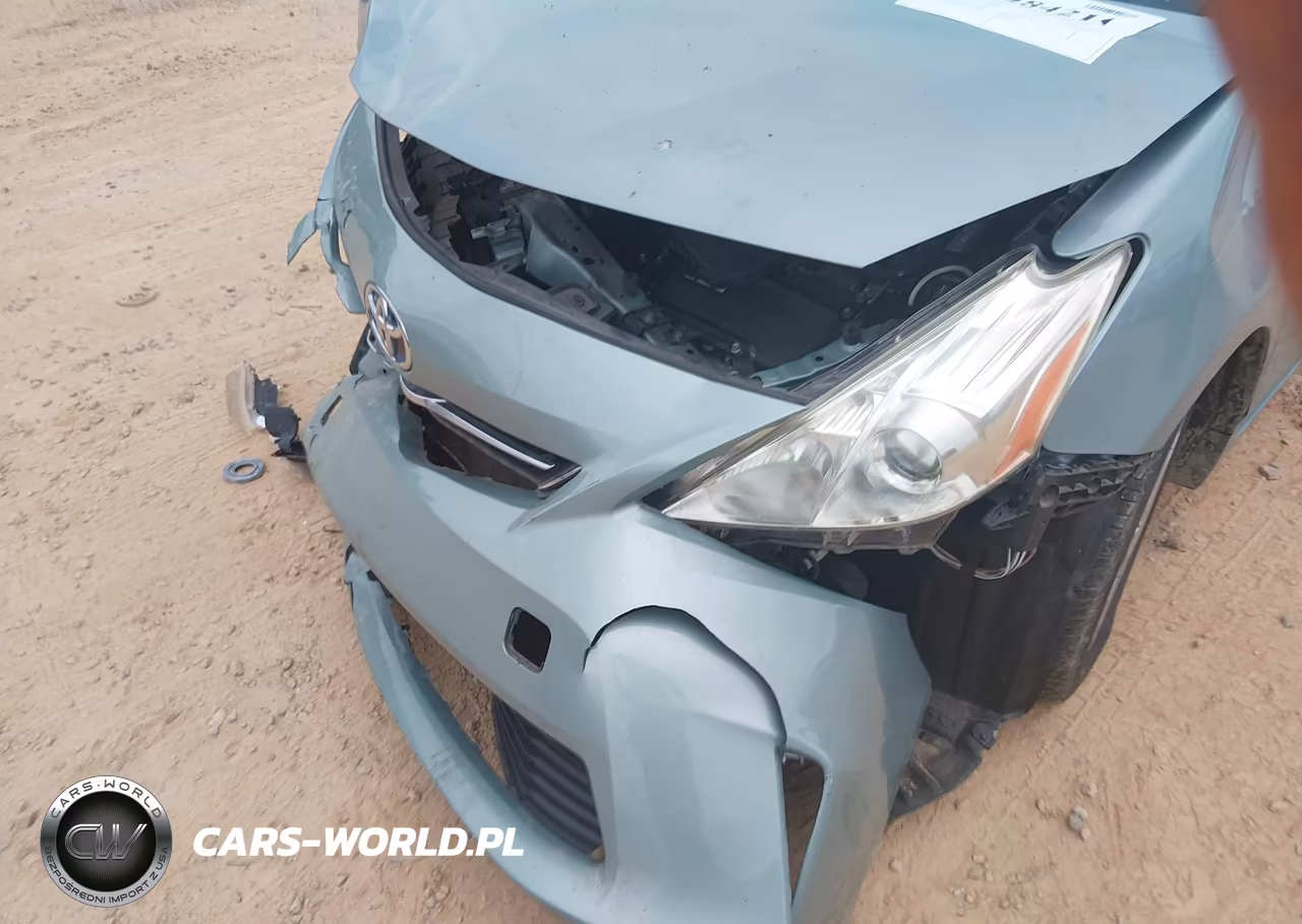 2013 Toyota Prius V Three VIN:JTDZN3EUXD3273747 - 20