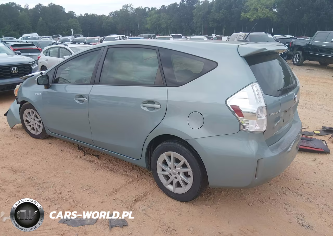 2013 Toyota Prius V Three VIN:JTDZN3EUXD3273747 - 3