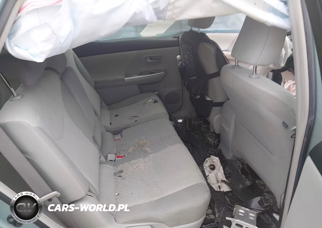 2013 Toyota Prius V Three VIN:JTDZN3EUXD3273747 - 8