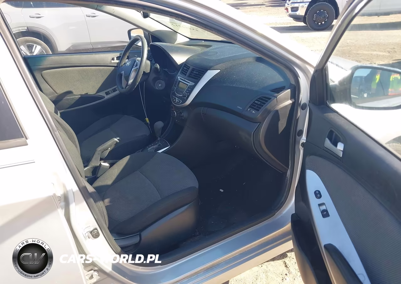 2013 Hyundai Accent Gs VIN:KMHCT5AE3DU093621 - 5