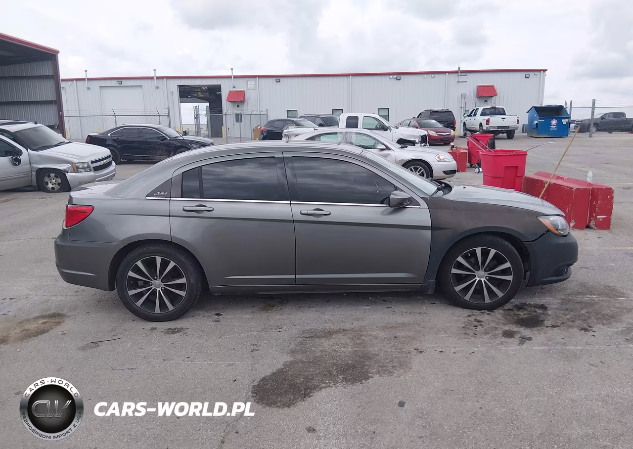 2013 Chrysler 200 Limited VIN:1C3CCBCGXDN577625 - 14