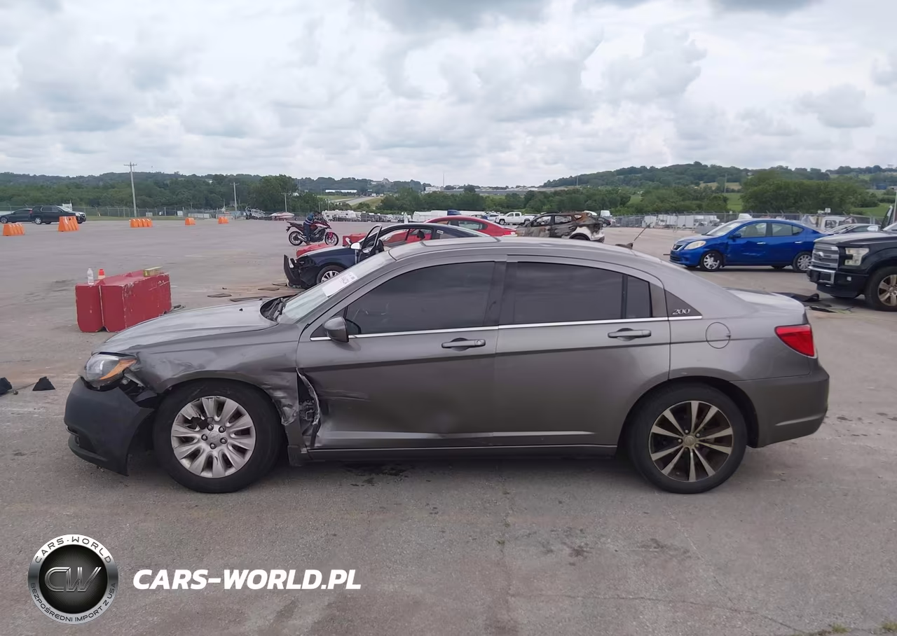 2013 Chrysler 200 Limited VIN:1C3CCBCGXDN577625 - 15