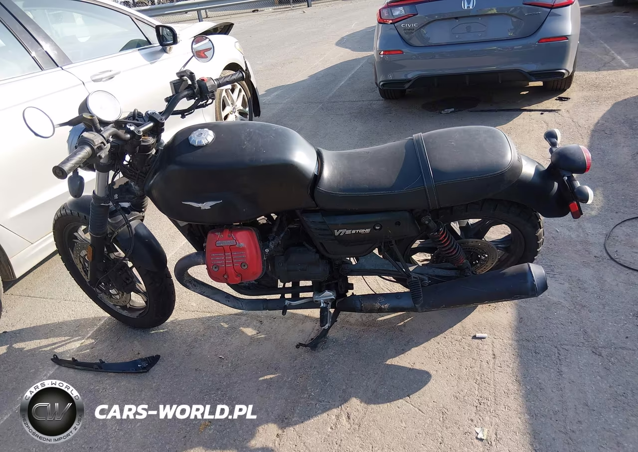 2017 Moto Guzzi V7 Iii Stone VIN:ZGULDU003HM000195 - 13