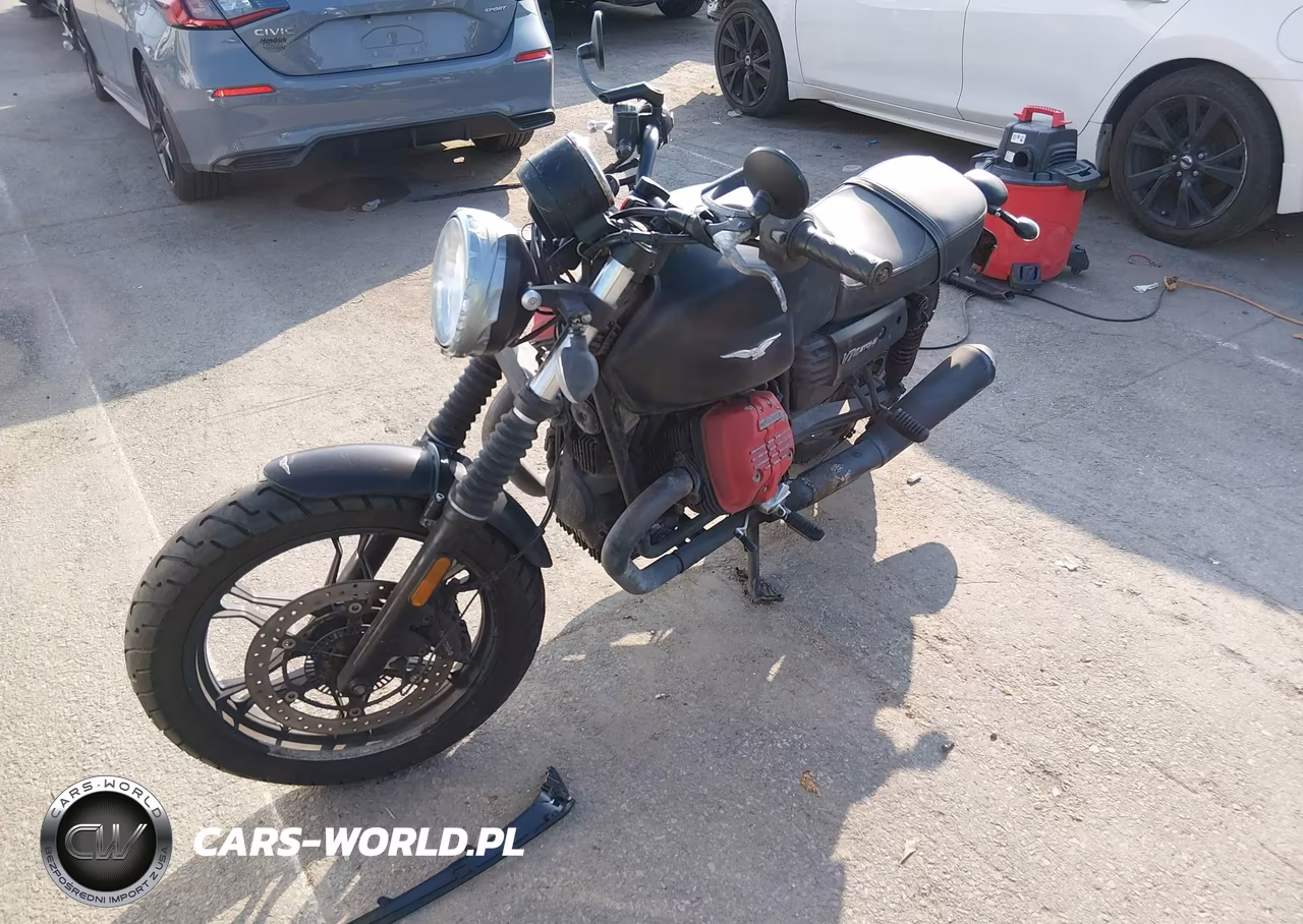 2017 Moto Guzzi V7 Iii Stone VIN:ZGULDU003HM000195 - 2