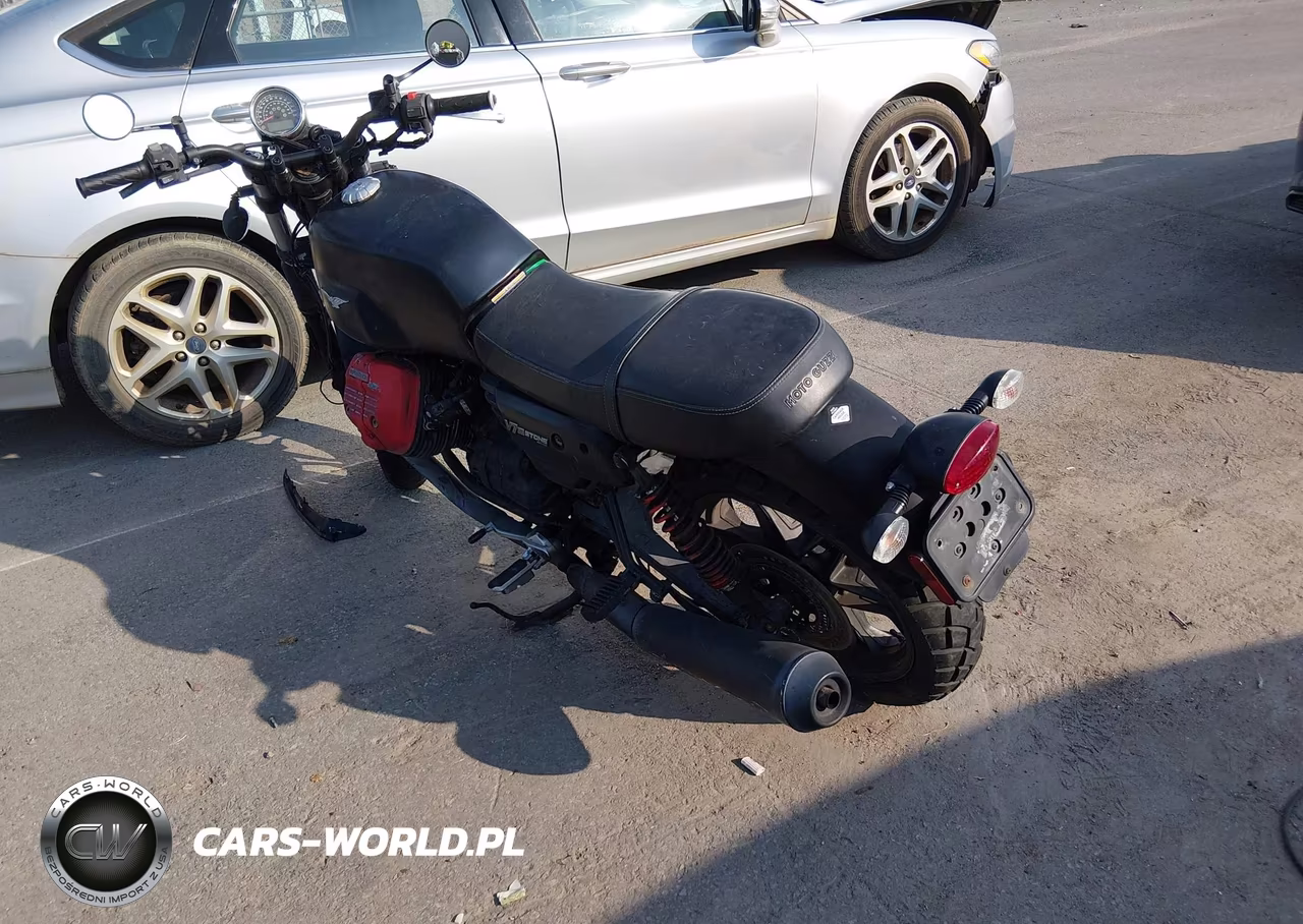 2017 Moto Guzzi V7 Iii Stone VIN:ZGULDU003HM000195 - 3
