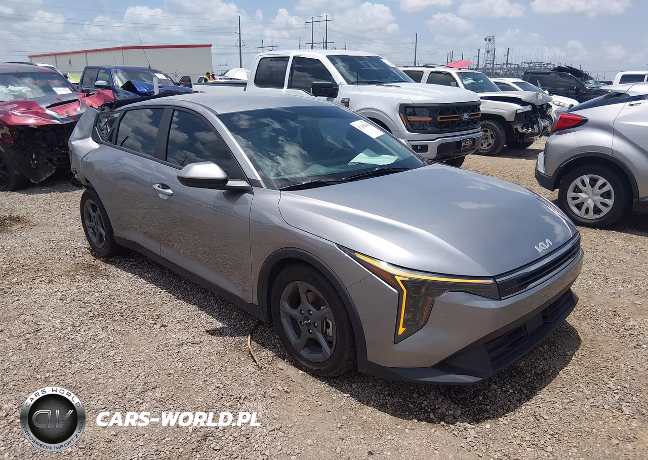 2025 Kia K4 Lxs
