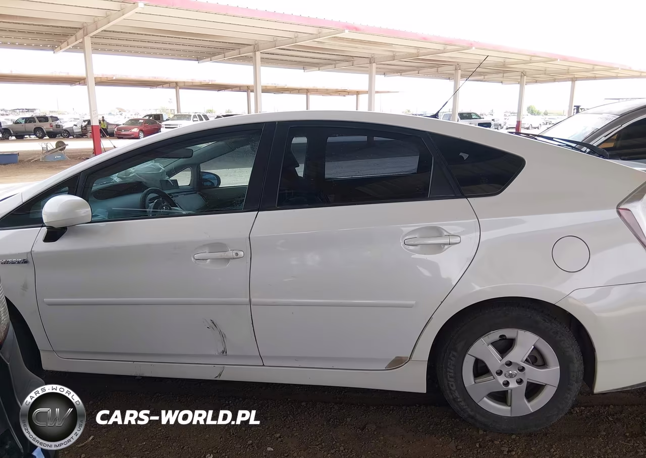 2011 Toyota Prius Two VIN:JTDKN3DU2B0248231 - 15