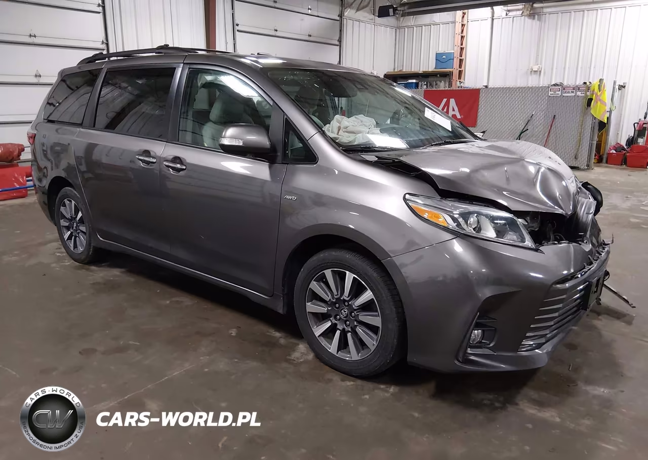 2018 Toyota Sienna Limited 7 Passenger