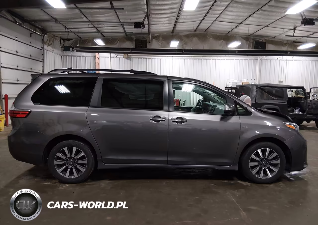 2018 Toyota Sienna Limited 7 Passenger VIN:5TDDZ3DC9JS199545 - 14