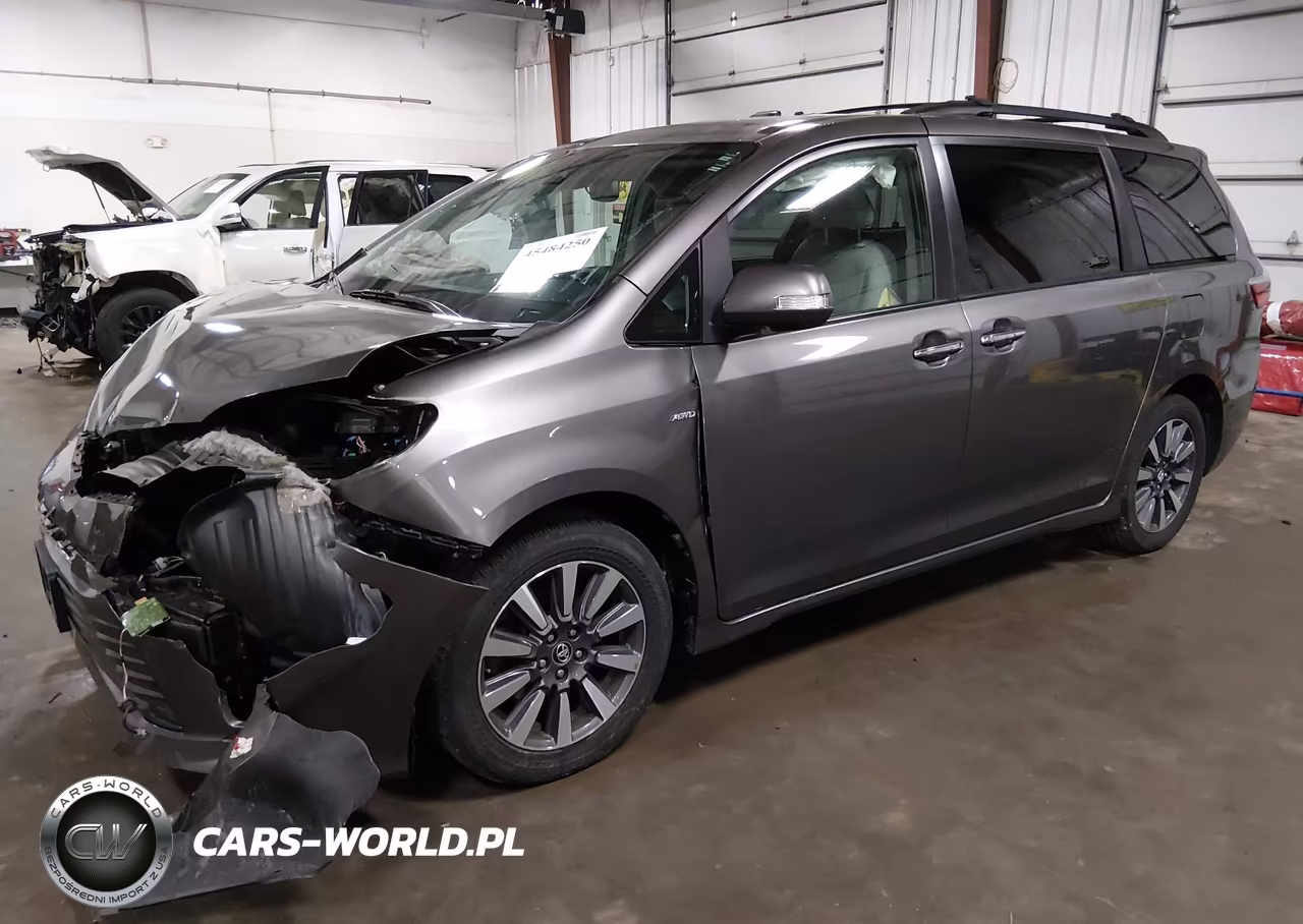 2018 Toyota Sienna Limited 7 Passenger VIN:5TDDZ3DC9JS199545 - 2