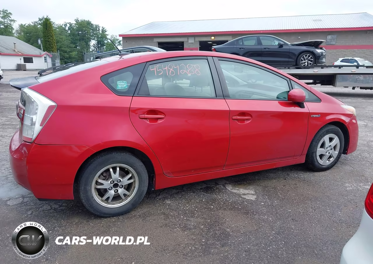 2011 Toyota Prius Three VIN:JTDKN3DUXB0306554 - 13