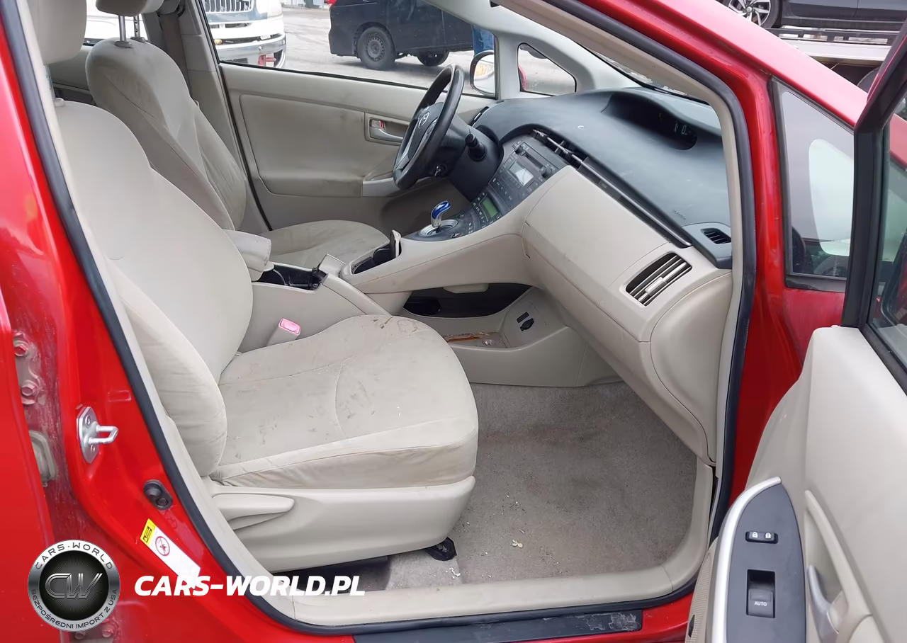 2011 Toyota Prius Three VIN:JTDKN3DUXB0306554 - 5