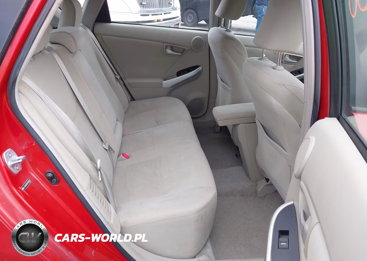 2011 Toyota Prius Three VIN:JTDKN3DUXB0306554 - 8
