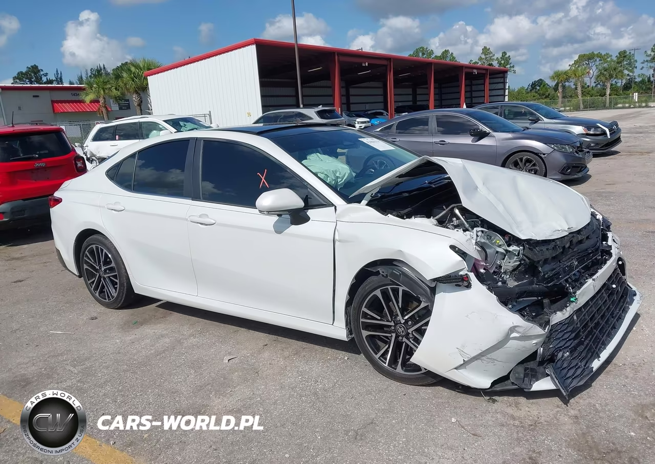 2025 Toyota Camry Xle – zdjęcie 1 z 16